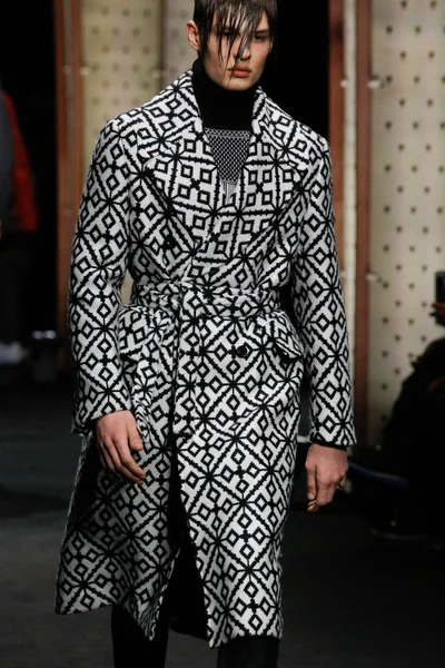 Look 51